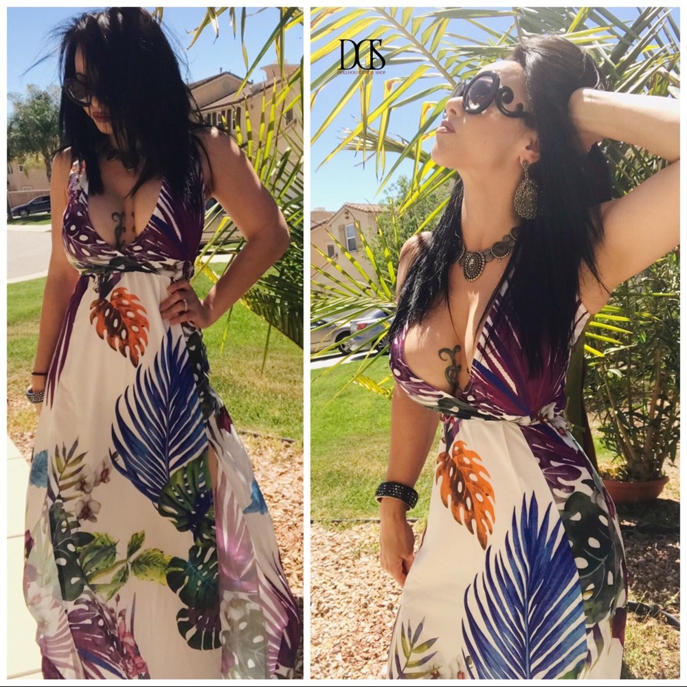 5 ⭐️ Tropical Dream - Leaf Print Maxi Dress - Picture 2 of 8